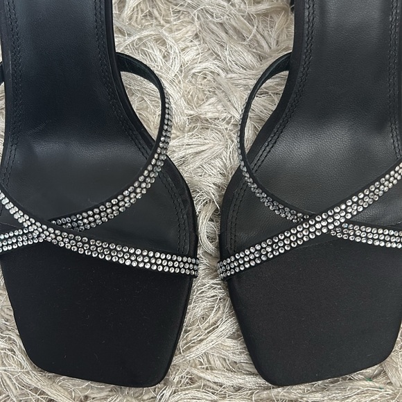 NWOB Black Suede Studio Crystal Embossed High Heel Sandals in Black Sz 40 US 10 - Picture 2 of 11
